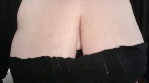 lustytits85 online show from March 2026 01:14:02 PM