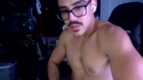 luvrboy77 online show from June 2026 06:51:01 AM