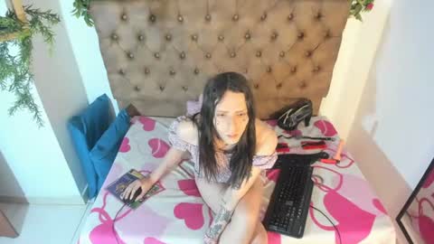 Snapshot of lux_royse chatting on July 2026 05:53:01 AM lux_royse online show from July 2026 05:53:01 AM