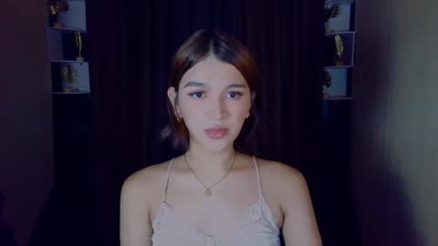 queen lux online show from May 2026 11:59:02 AM