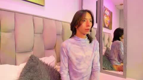 Snapshot of luy_star_ chatting on November 2025 04:02:02 AM luy_star_ online show from November 2025 04:02:02 AM