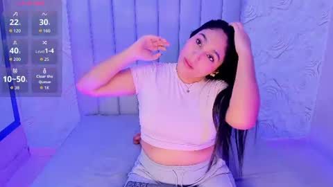 Snapshot of lya_dubois_ chatting on June 2026 10:10:01 PM LYA DUBOIS online show from June 2026 10:10:01 PM