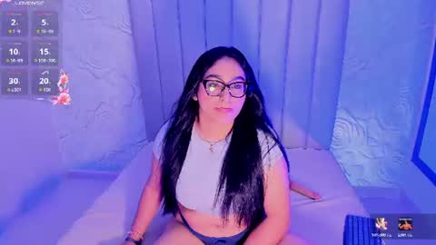 Snapshot of lya_dubois_ chatting on June 2026 08:36:01 PM LYA DUBOIS online show from June 2026 08:36:01 PM