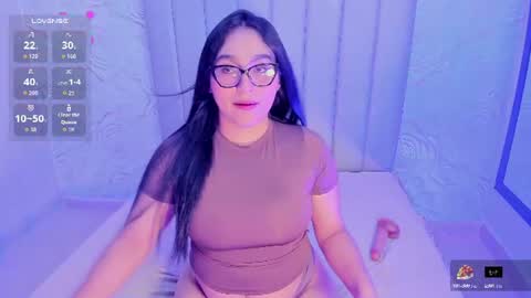 Snapshot of lya_dubois_ chatting on July 2026 08:08:01 PM LYA DUBOIS online show from July 2026 08:08:01 PM