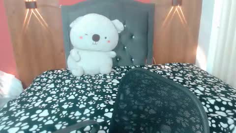 lyanamerry03 online show from March 2026 11:37:01 AM