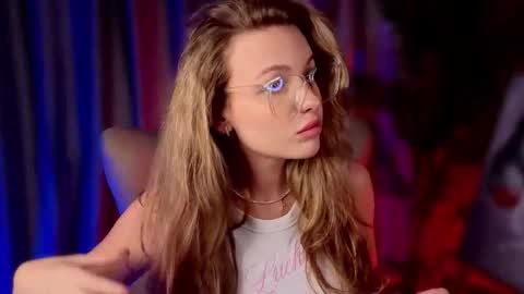 simply Eliza  online show from September 2025 01:56:01 PM