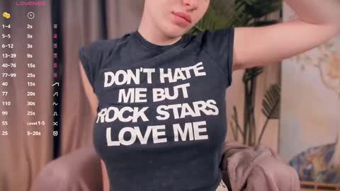 simply Eliza  online show from April 2026 08:23:01 AM