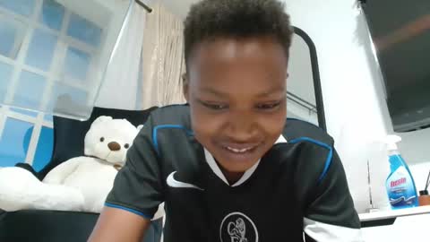 Snapshot of lyne898 chatting on April 2026 03:50:01 PM lyne898 online show from April 2026 03:50:01 PM