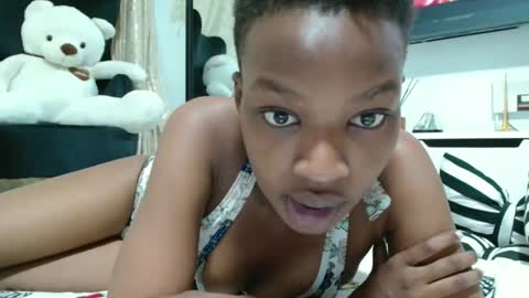 Snapshot of lyne898 chatting on April 2026 04:29:01 AM lyne898 online show from April 2026 04:29:01 AM