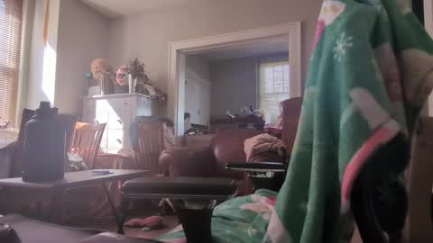 J online show from March 2026 08:12:01 PM