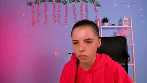 lyra_desire online show from June 2026 06:42:01 PM