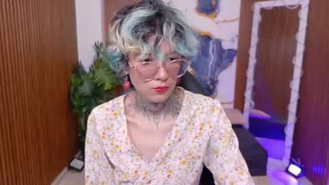 Snapshot of lyra_tay chatting on June 2026 07:12:01 PM lyra_tay online show from June 2026 07:12:01 PM
