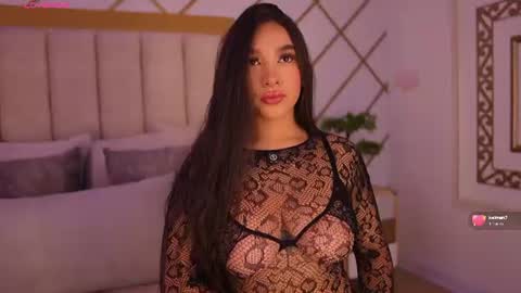Snapshot of lyrabellini chatting on July 2026 11:02:01 AM online show from July 2026 11:02:01 AM