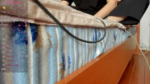 Snapshot of ma_cheriee chatting on April 2026 08:59:01 AM Lulu online show from April 2026 08:59:01 AM