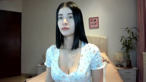 Macarena online show from June 2026 03:02:01 AM