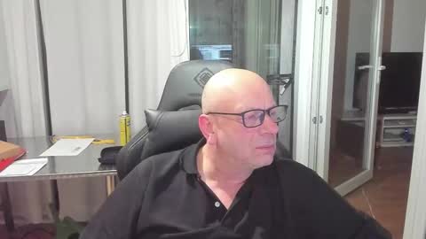 Andy online show from February 2026 12:42:02 AM