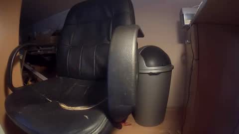 Snapshot of mackenss20 chatting on November 2025 11:21:02 AM Makan online show from November 2025 11:21:02 AM