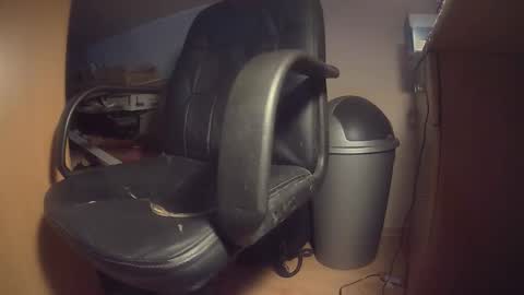 Snapshot of mackenss20 chatting on December 2025 07:40:02 PM Makan online show from December 2025 07:40:02 PM