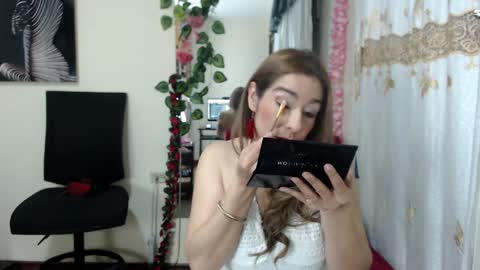 Snapshot of madam_dali chatting on February 2025 12:26:02 PM Dalila online show from February 2025 12:26:02 PM