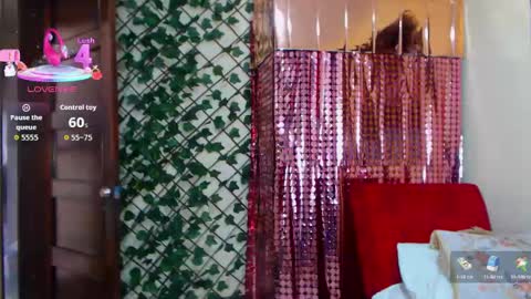 Snapshot of madam_dali chatting on October 2025 01:08:02 PM Dalila online show from October 2025 01:08:02 PM