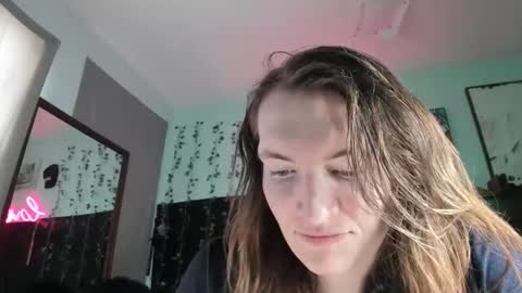 Snapshot of maddi_avalon chatting on March 2026 07:14:01 PM Maddi Avalon online show from March 2026 07:14:01 PM