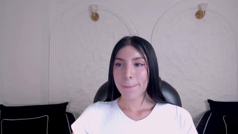 Snapshot of maddisontaylor chatting on May 2026 01:57:16 AM Maddison online show from May 2026 01:57:16 AM