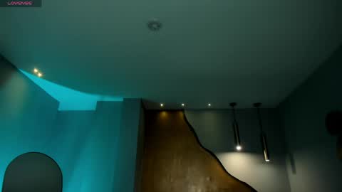 Maddi Collins online show from April 2026 11:48:02 AM