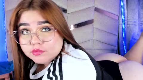 madissonlee__ online show from April 2026 10:58:02 PM