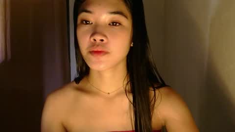 Snapshot of mae_luna chatting on June 2026 11:18:02 PM mae_luna online show from June 2026 11:18:02 PM
