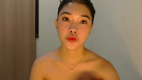 Snapshot of mae_luna chatting on June 2026 12:02:01 AM mae_luna online show from June 2026 12:02:01 AM