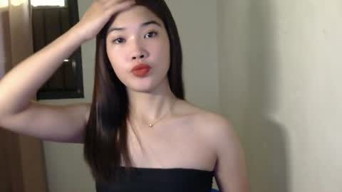 Snapshot of mae_luna chatting on July 2026 04:18:01 AM mae_luna online show from July 2026 04:18:01 AM