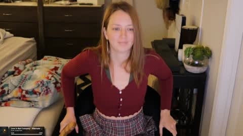 Snapshot of maevivant chatting on February 2026 05:19:02 PM Mae online show from February 2026 05:19:02 PM