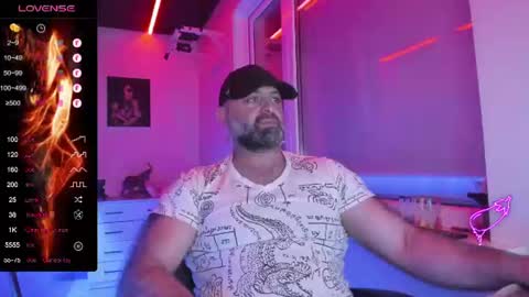 Snapshot of magabear chatting on June 2026 06:42:01 PM Magabear online show from June 2026 06:42:01 PM