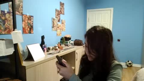 Snapshot of mahaliabullinger chatting on April 2026 11:25:01 AM Anika online show from April 2026 11:25:01 AM