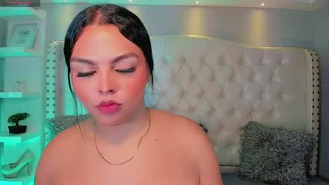 Snapshot of maia_hotts chatting on June 2026 08:42:02 PM CamiiGarcia online show from June 2026 08:42:02 PM