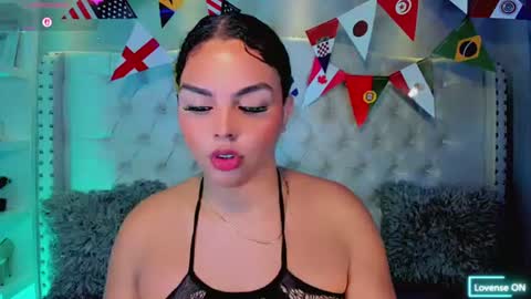 Snapshot of maia_hotts chatting on June 2026 08:51:02 PM CamiiGarcia online show from June 2026 08:51:02 PM