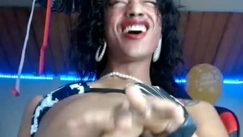 Bella Maidi online show from April 2026 01:35:02 PM