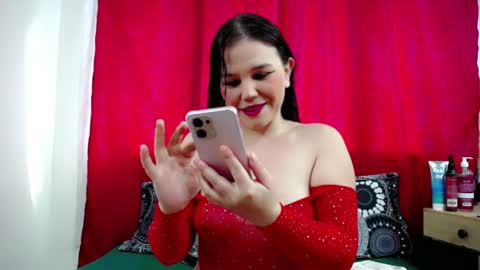 maily roux online show from May 2026 02:00:02 PM