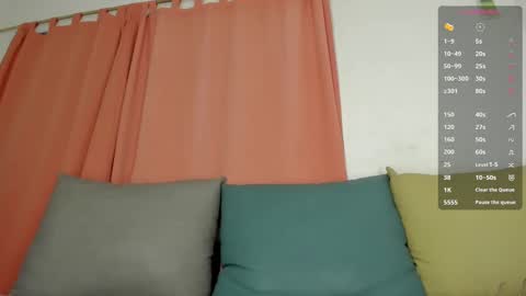 Snapshot of maison_sofiaa chatting on February 2025 05:10:01 AM online show from February 2025 05:10:01 AM