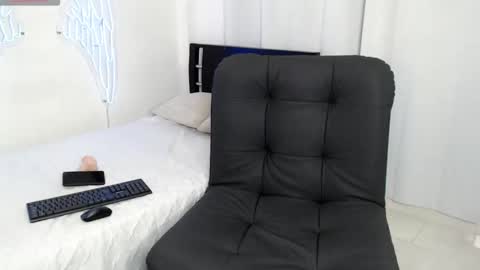 maison_xmed online show from March 2026 11:54:01 PM