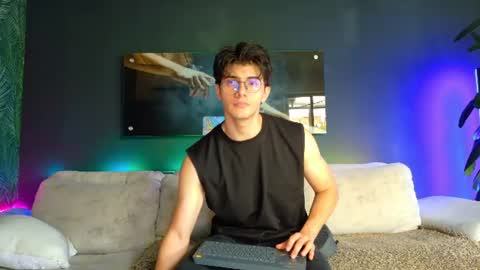 Snapshot of maisonbastian chatting on June 2026 07:59:02 PM Bastian Arslan online show from June 2026 07:59:02 PM