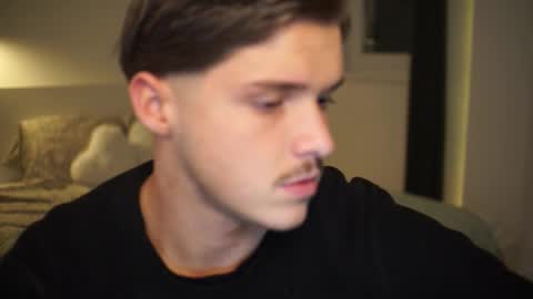 Snapshot of maistream chatting on March 2026 06:40:02 PM Mai online show from March 2026 06:40:02 PM