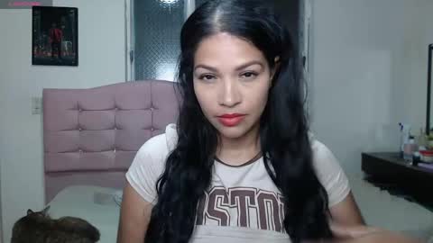 MAKENNAA online show from May 2026 09:59:01 AM