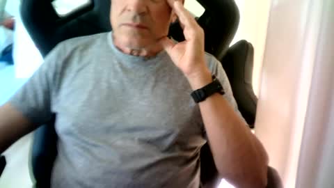 Snapshot of makis8989 chatting on July 2026 06:54:01 AM makis8989 online show from July 2026 06:54:01 AM