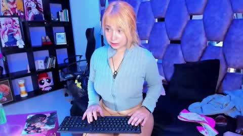 maky_coss online show from April 2026 03:15:01 PM