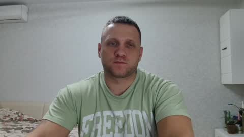 malchyshka online show from January 2025 04:05:01 PM