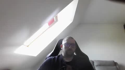 breton online show from April 2026 09:08:01 AM