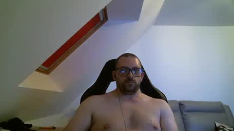 breton online show from April 2026 09:56:02 PM