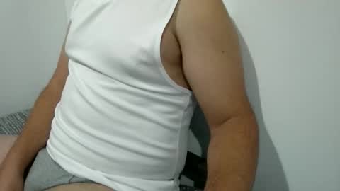 manbroadcasting001 online show from April 2026 07:09:02 PM