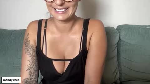 Snapshot of mandyrheaa chatting on October 2025 01:16:02 AM Mandy online show from October 2025 01:16:02 AM